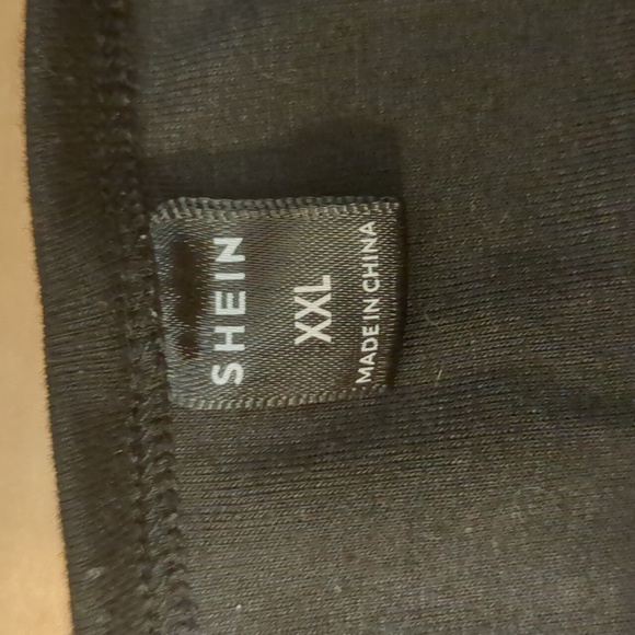 Men's Long Sleeve Lion Shirt - Picture 5 of 6